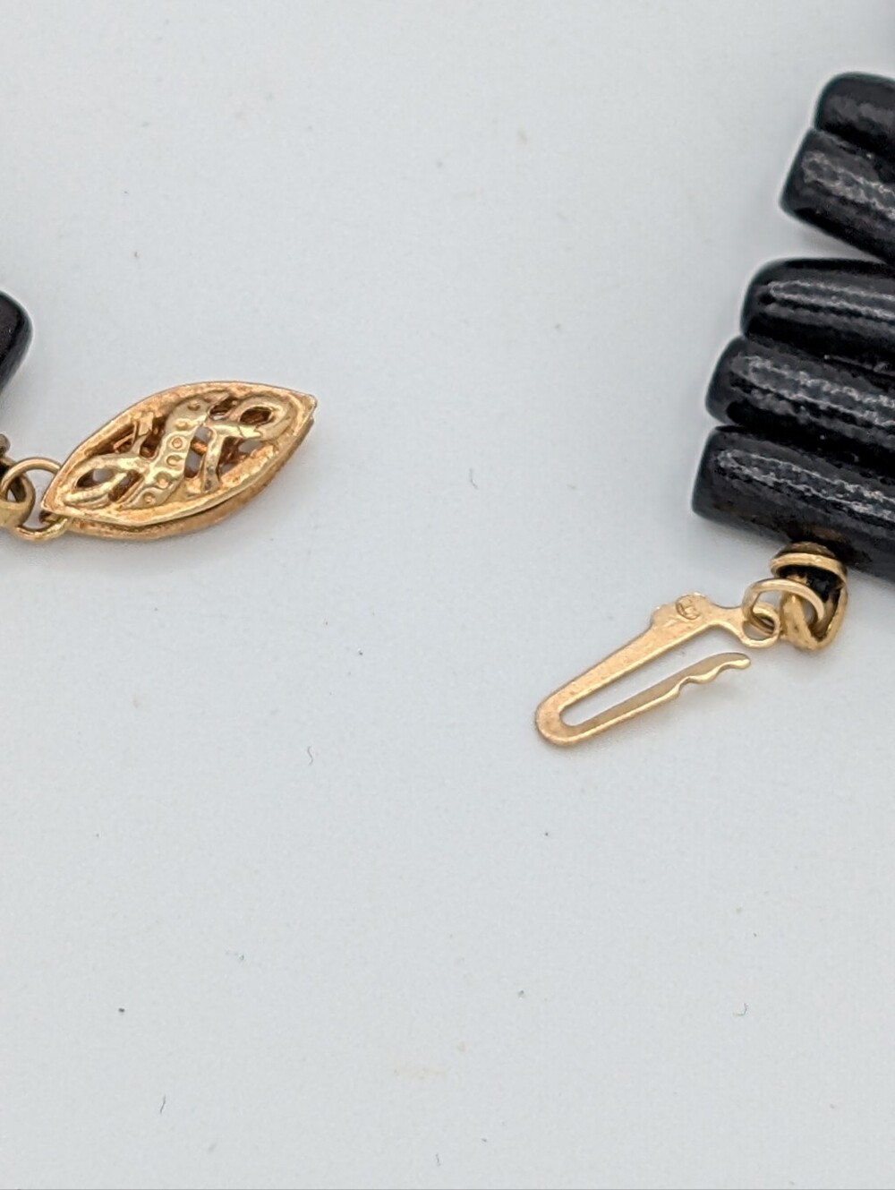 Genuine Black Coral 14k Gold Necklace 18" - Picture 5 of 8